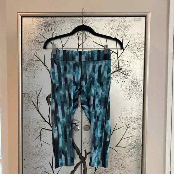 Reebok $100 XS Lot Set Gray Green Print Solid Mesh Cropped Leggings Active Pants - Picture 4 of 12